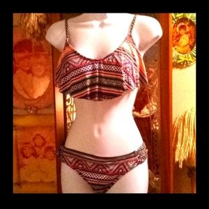 NWOT,Beautiful,Multicolor, Bikini Set with Geometric,Tribal Design💕⚘️🦋⚘️🦋⚘️🦋